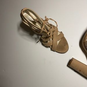 davids bridal nude shoes